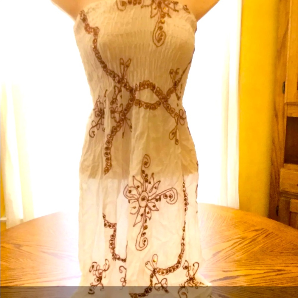 Gorgeous women's flowy sleeveless sequin dress